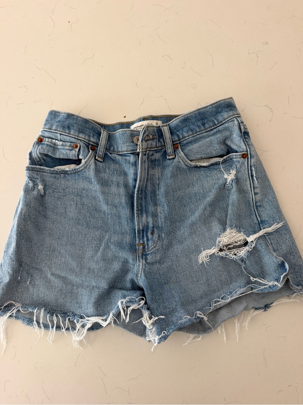 Abercrombie & Fitch Light Mom Short High Rise